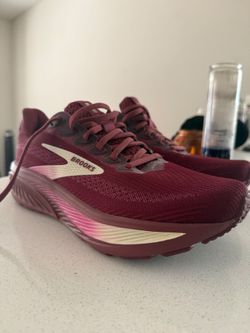 Woman's Brooks Ghost 17