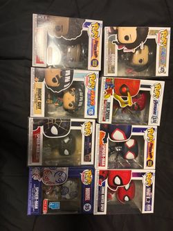 8 funko pops