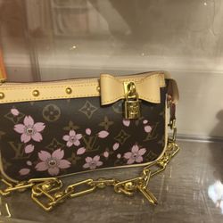 MUST SELL!!!!!Luis Vitton LV X TM Monogram pochette