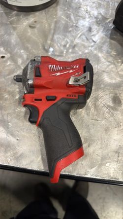 Miwaukee m12 stubby impact wrench 3/8