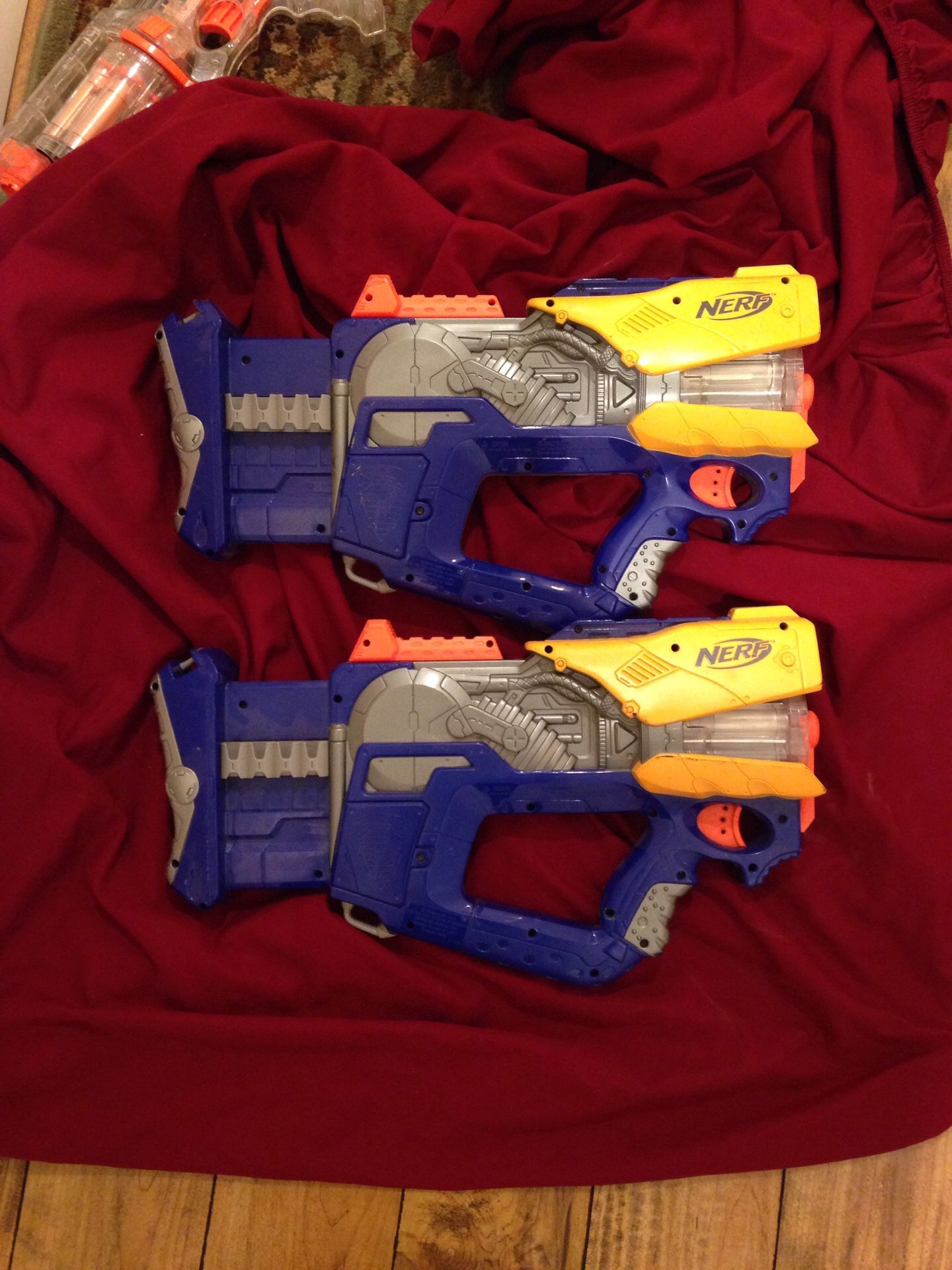 2 NERF GUNS (FIREFLY REV - 8)