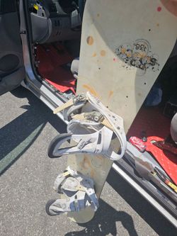 Women's snowboard