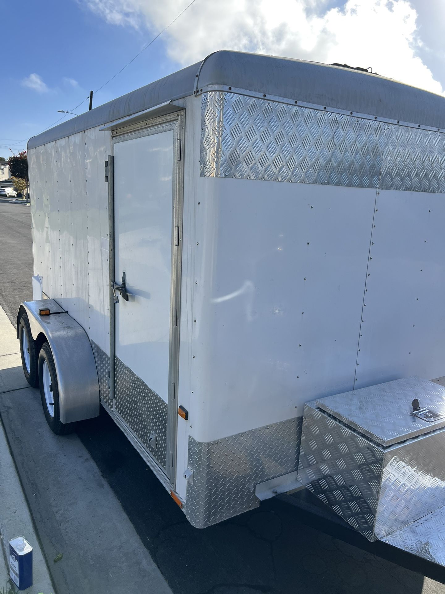  2007 Wells Cargo  6’x12 Enclosed Trailer 