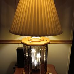 THREE VINTAGE TABLE LAMPS 