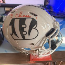 Ja'Marr Chase Autographed Cincinnati Bengals (Salute To Service STS24) Deluxe Full-Size Helmet