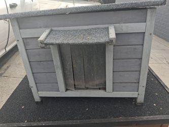 Wooden Dog Kennel with Flap Door