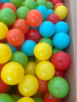 Toddler’s pit balls