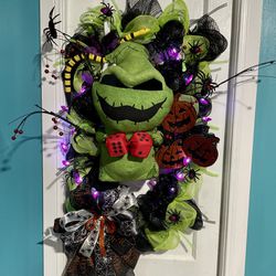 Large Oogie Boogie Wreath