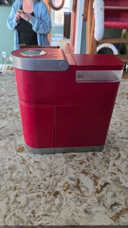 Keurig - red.