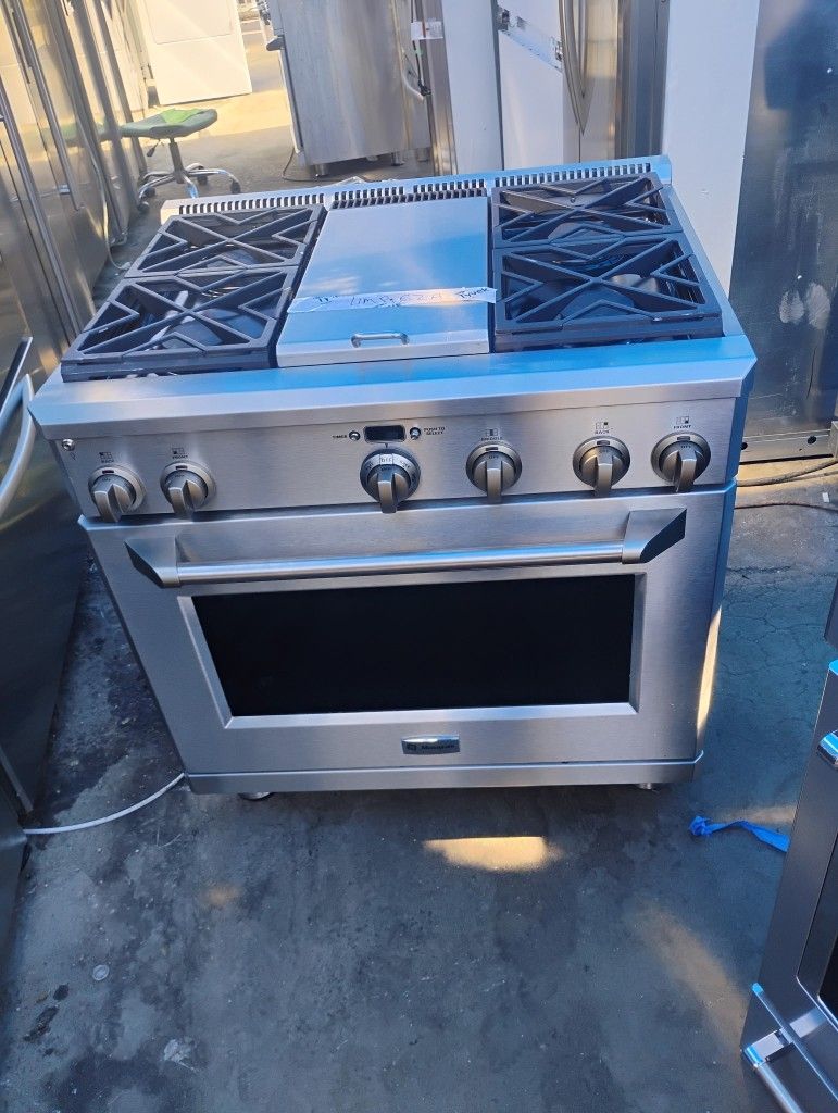 36" GE MONOGRAM DUAL FUEL RANGE STAINLESS STEEL
