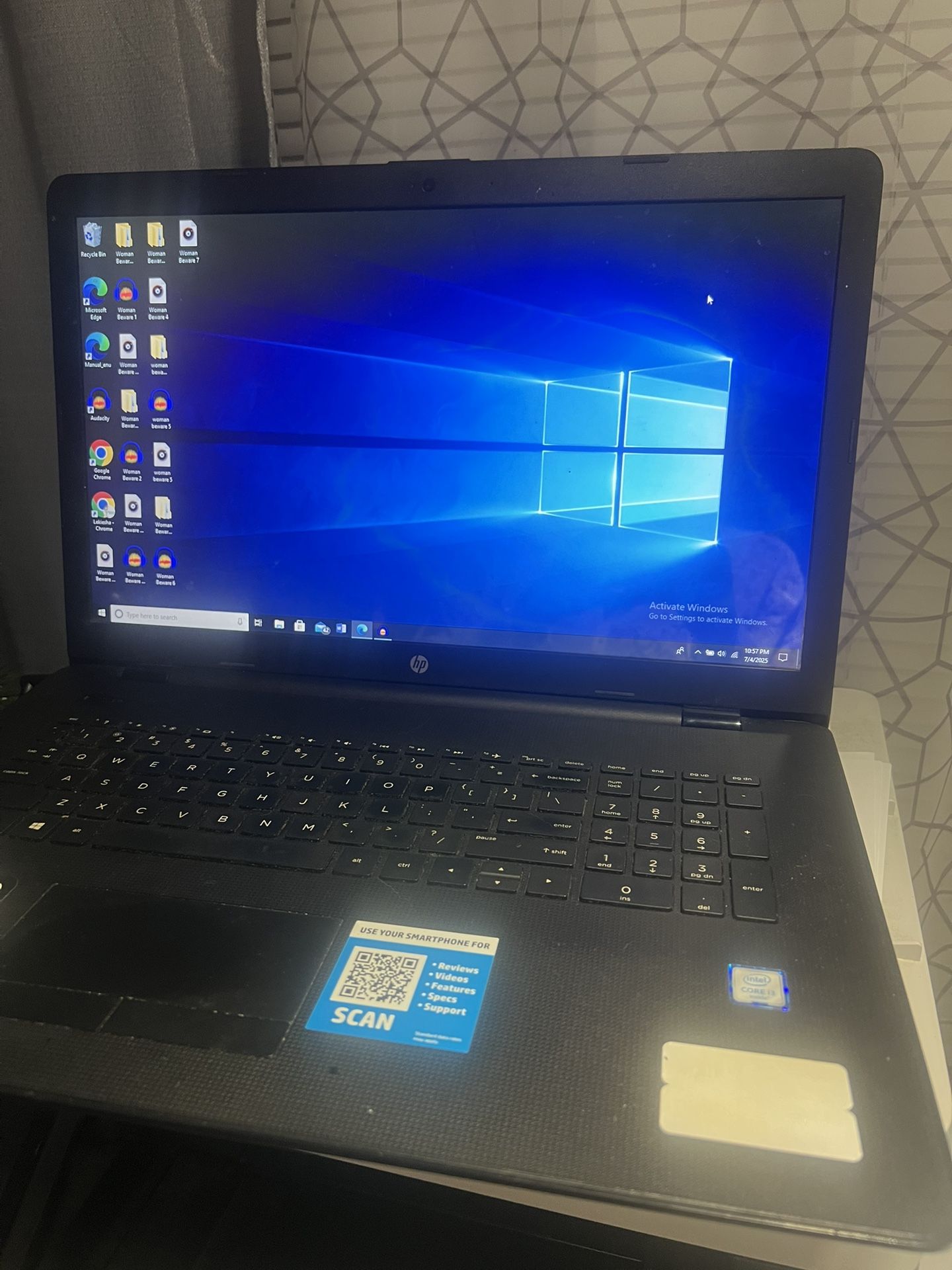 17 HP Laptop. Great Condition. Free Curbside Delivery In Philadelphia 