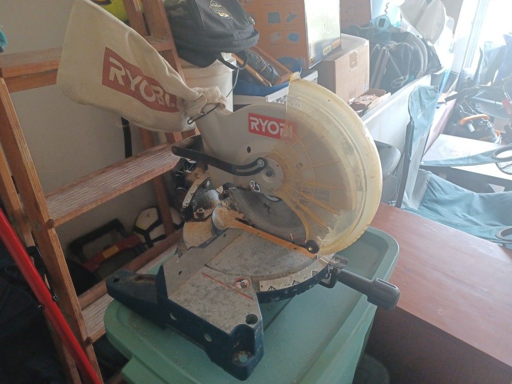 Ryobi Radial ARM Saw