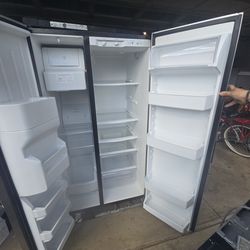 kenmore refrigerator,  lg microwave, amane stove, g e dishwasher ( needs power cable) all in good clean working condition.