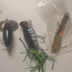 Vintage Lot Of 4 Fishing Lures