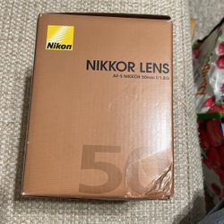 NIKKOR Lens 