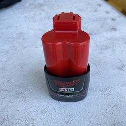 Milwaukee 2.0 M12 Battery Tools