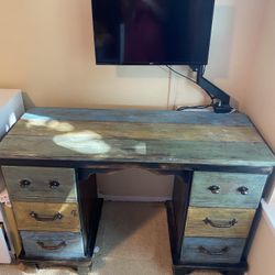 Cute Vintage Desk