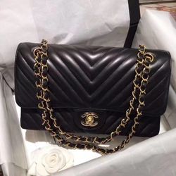 V Stitch Flap Lambskin Black Gold Bagwallet 1112                    25.5x14x7 CM