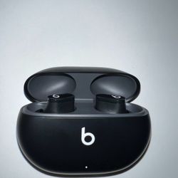 Beats Studio Buds 