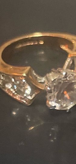 14 karat gold diamond ring