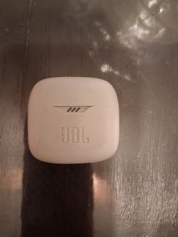 JBL Tune Flex true wireless noise-cancelling earbuds