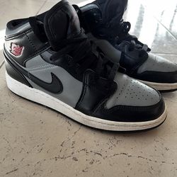 Air Js 1 Mid GS shadow