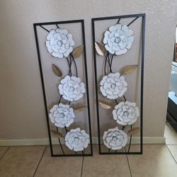 Floral Wall Decor. Must Pick Up Only