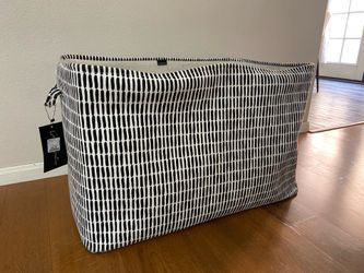 New storage trunk. Firm on price!