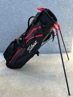 Titleist Players 4 Carbon stand bag, golf bag. Like New