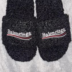 Black balenciaga fuzzy slides