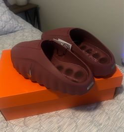 Nike Mind W 001size 9