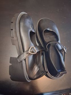 Mary Janes- black size 40 or US 9