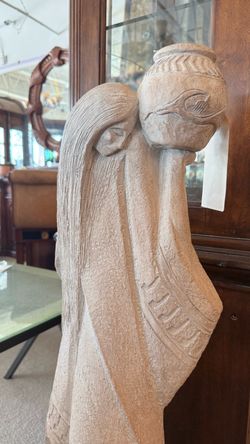 Indian Woman with vase Sculture