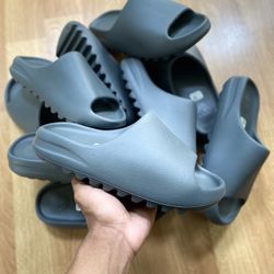 Adidas Yeezy Slide “Slate Grey”🐘