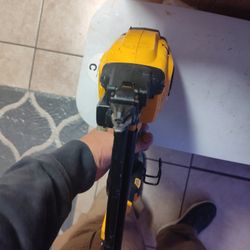 Pistola Finish DeWalt 18