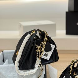 25 Mini Black Quilted Caviar Leather Shoulder Bag 20cm