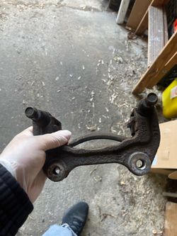 Front Caliper bracket for chevy