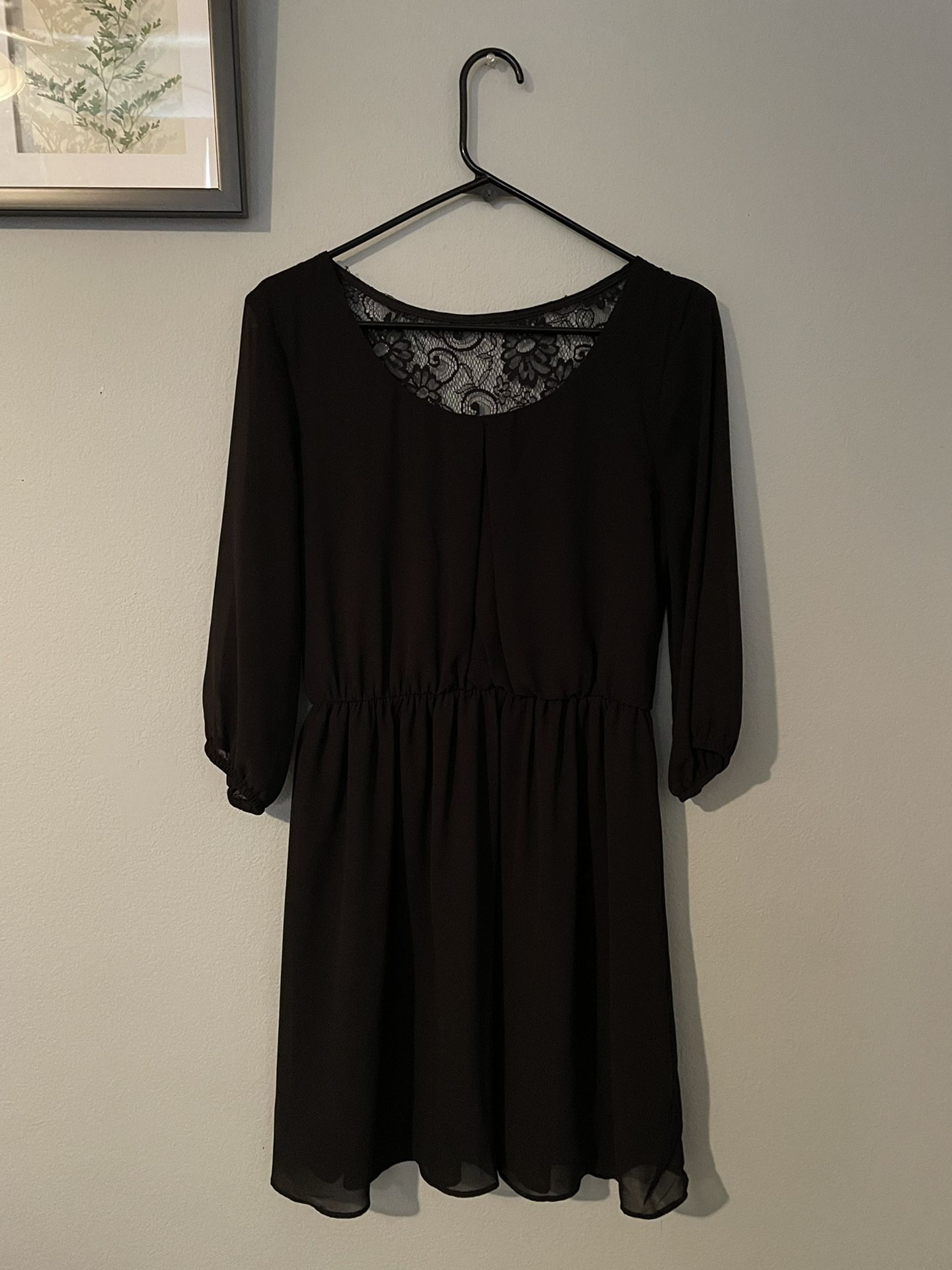 Medium Black Short Dress