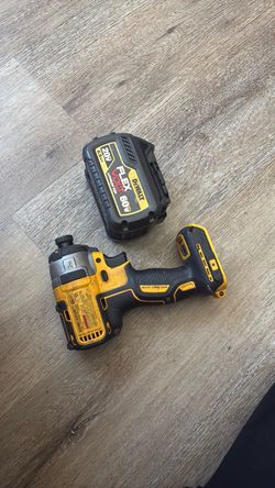 DeWalt Brushless Impact Driver with FlexVolt Battery