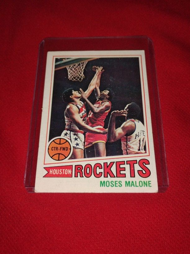 Vintage Old 1977 Moses Malone Rookie Basketball Card - Topps #124