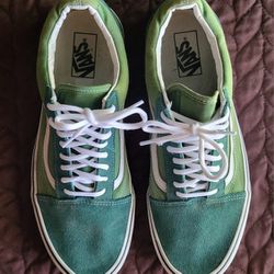 Shoes. Vans. Men's Old Skool. Size 11.  jjjJound. Green. White Stripe. Great Condition.