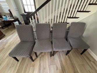 Dining room table and 4 chairs