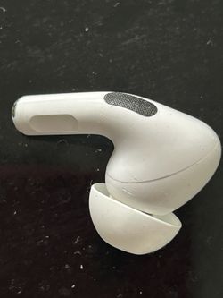Right Earbud AirPod Pro 1st Gen. Lost Case And Left