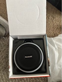 Waterproof light up bluetooth speaker
