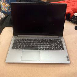 Lenovo Idea Pad 1 15 IAU00