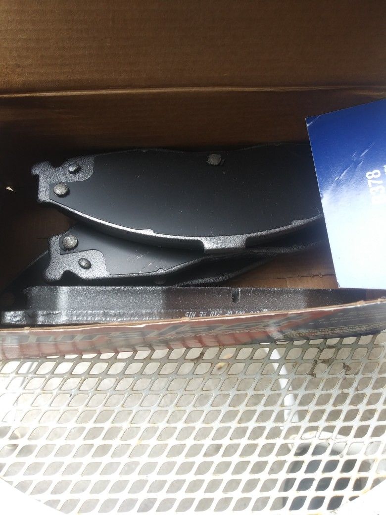 Front Brake. Pads Camaro 2001