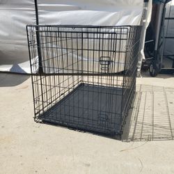 Pet Cage Crate - Large In Excellent Condition 