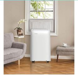 Like New! 12,000 BTU portable AC unit with dehumidifier!