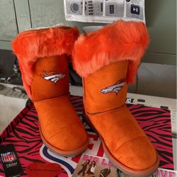 Women’s Denver Bronco Snow Boots (BRAND NEW ) Size 10