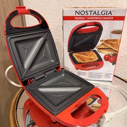 Mini sandwich maker